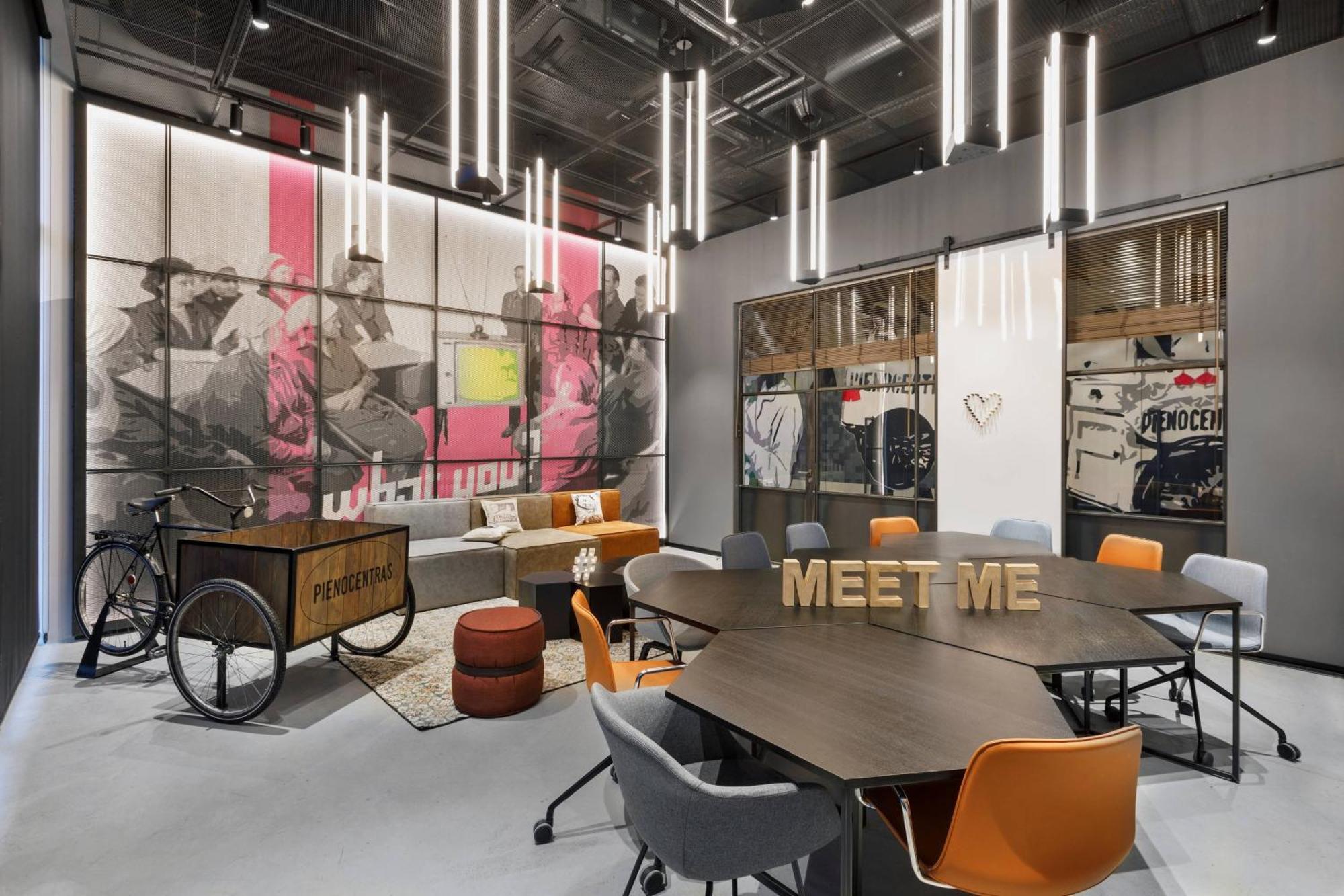 Moxy Center Hotel Kaunas