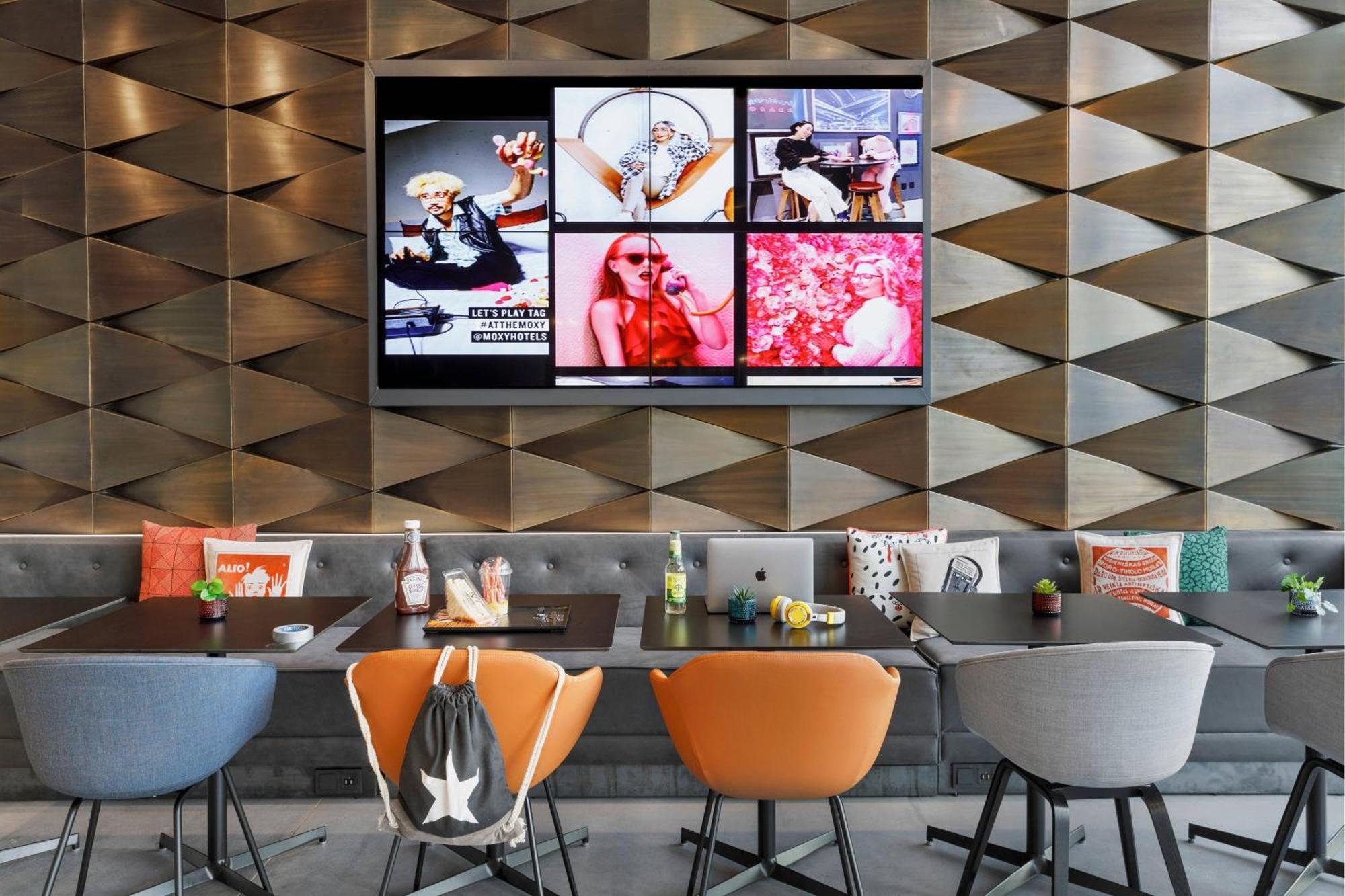 Moxy Center 3* Kaunas