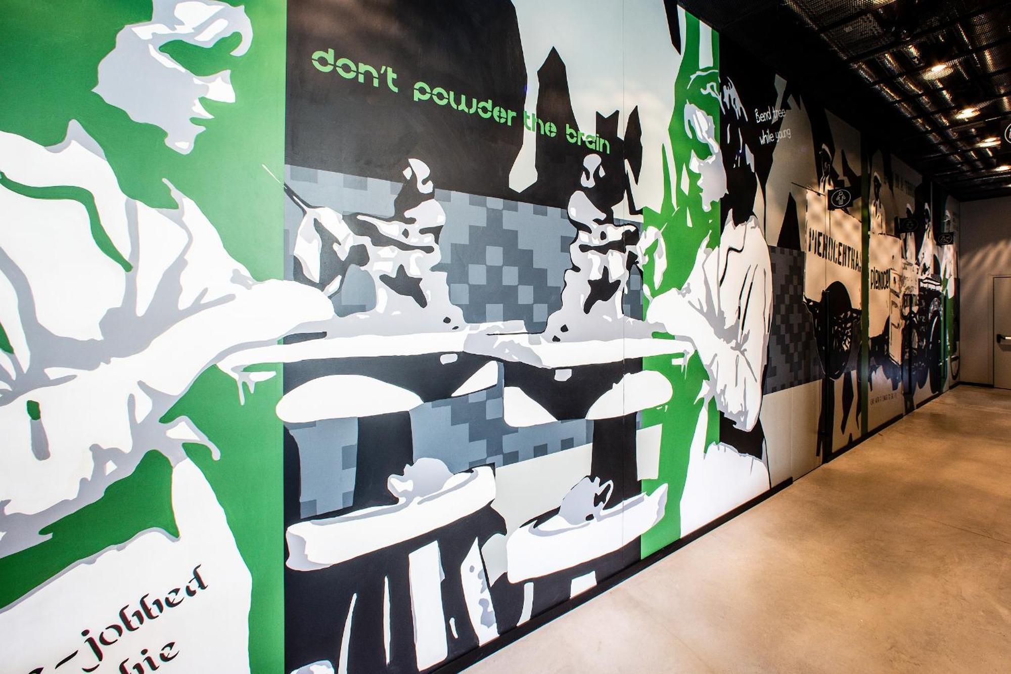 Hotel Moxy Center