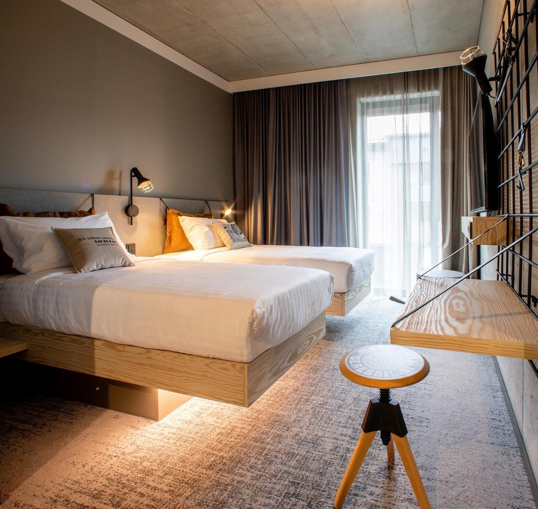 Hotel Moxy Center