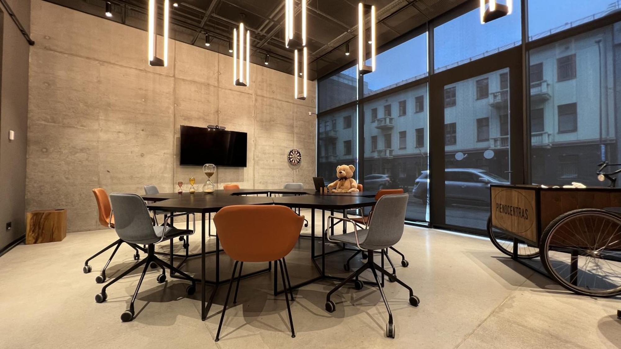 Moxy Center Hotel 3*