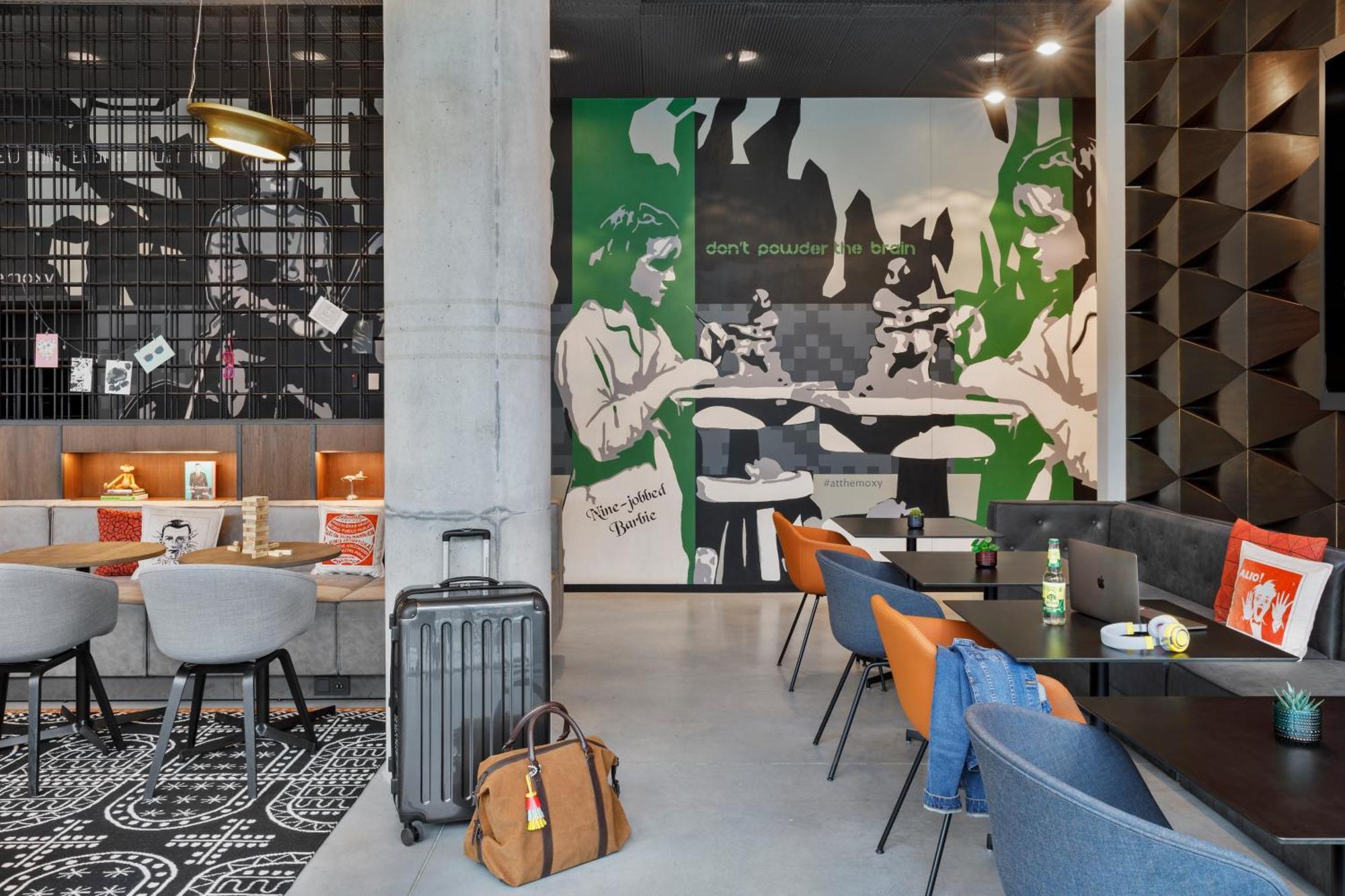 Moxy Center Hotel Kaunas